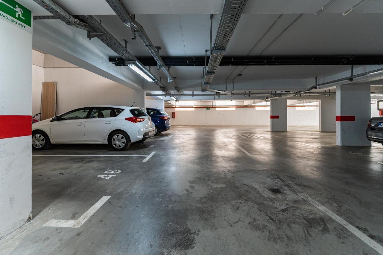 City Lux Apartment 1- With Garage And Balcony Zadar Buitenkant foto